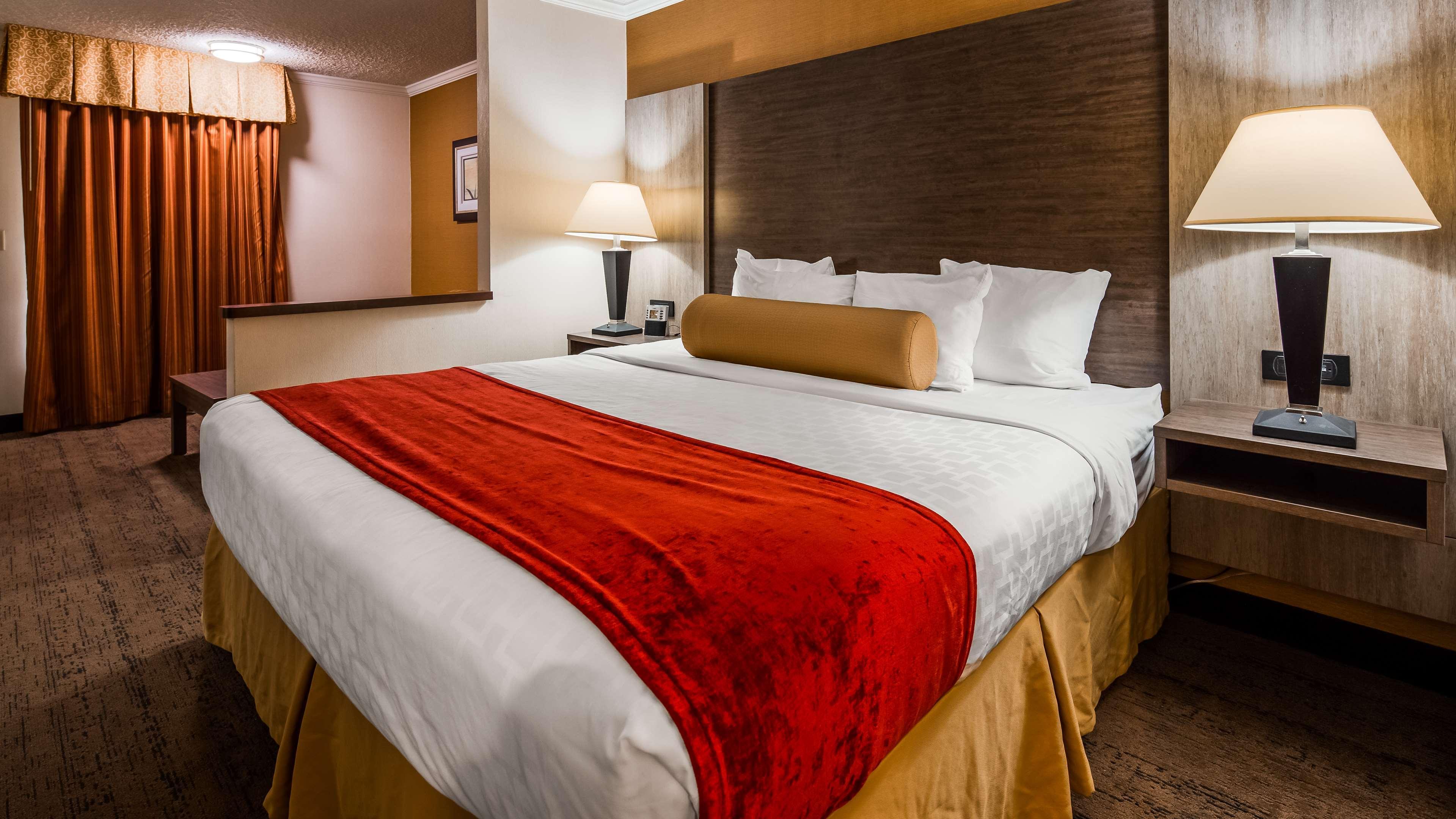Best Western Galleria Inn & Suites Cheektowaga Bagian luar foto